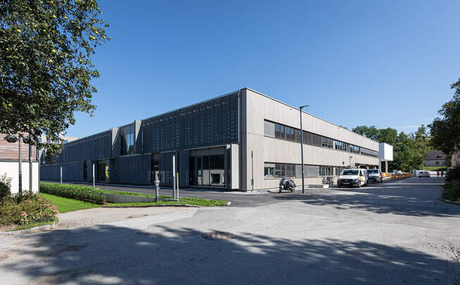 Vue extérieure de l'école de tourisme de Klessheim