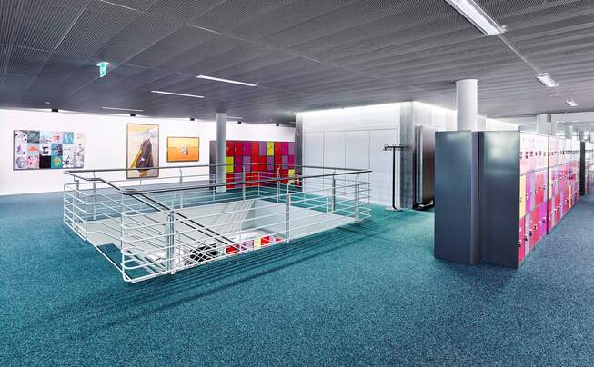 Vue intérieure du gymnase Strandboden Biel
