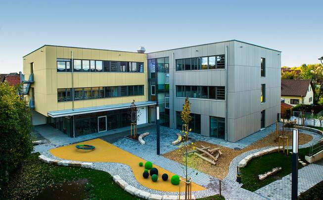 Aussenansicht Freie Evangelische Schule Dusslingen