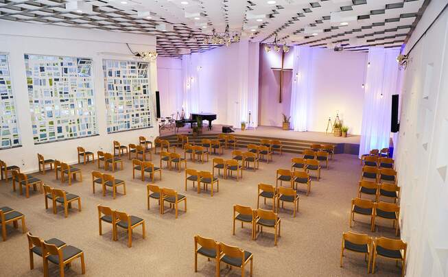 Interieur van de Evangelische Vrije Kerk in Herten