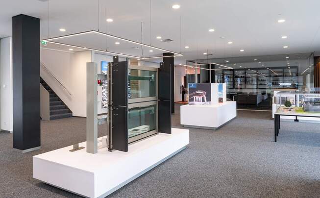 Tentoonstelling in het entreegebied van Comhan Holland
