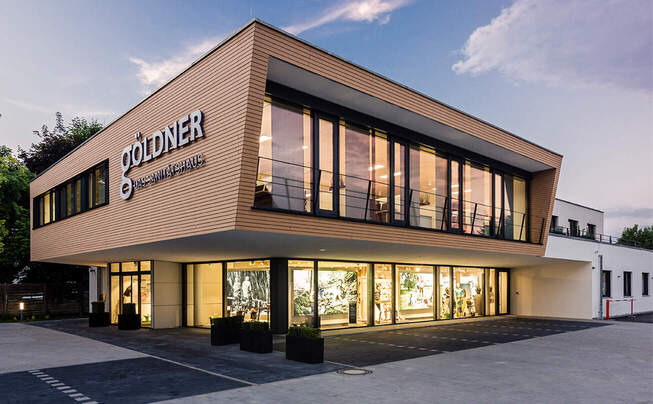 Exterior view of the Göldner medical supply store