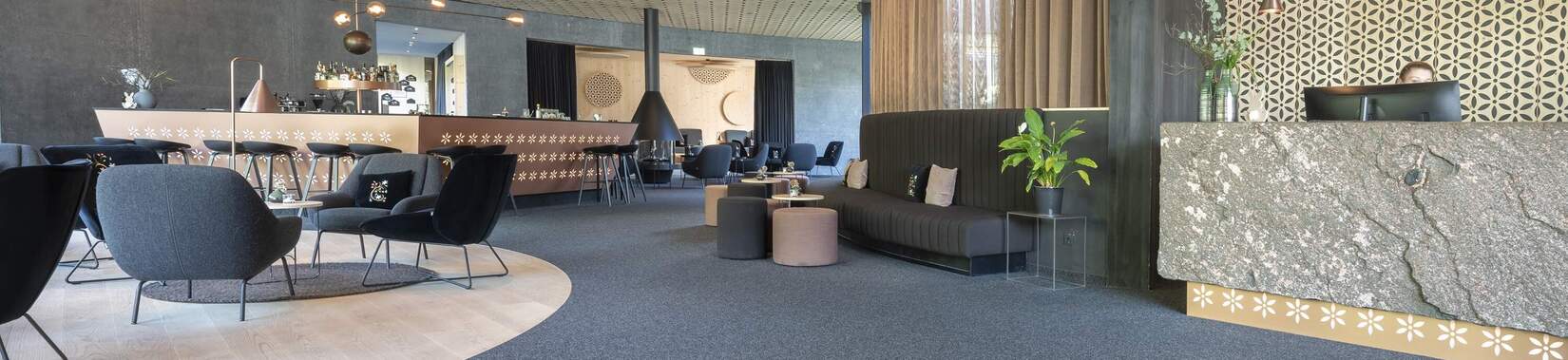Hotel AMRAI SUITES
